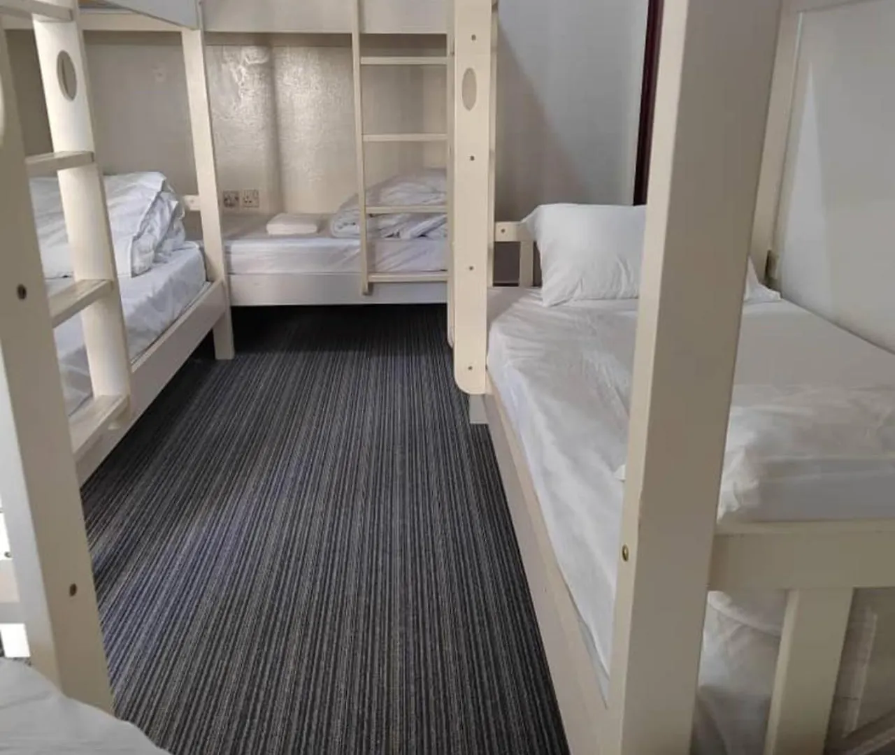 Gulf Hostel Dubai - Uae アラブ首長国連邦